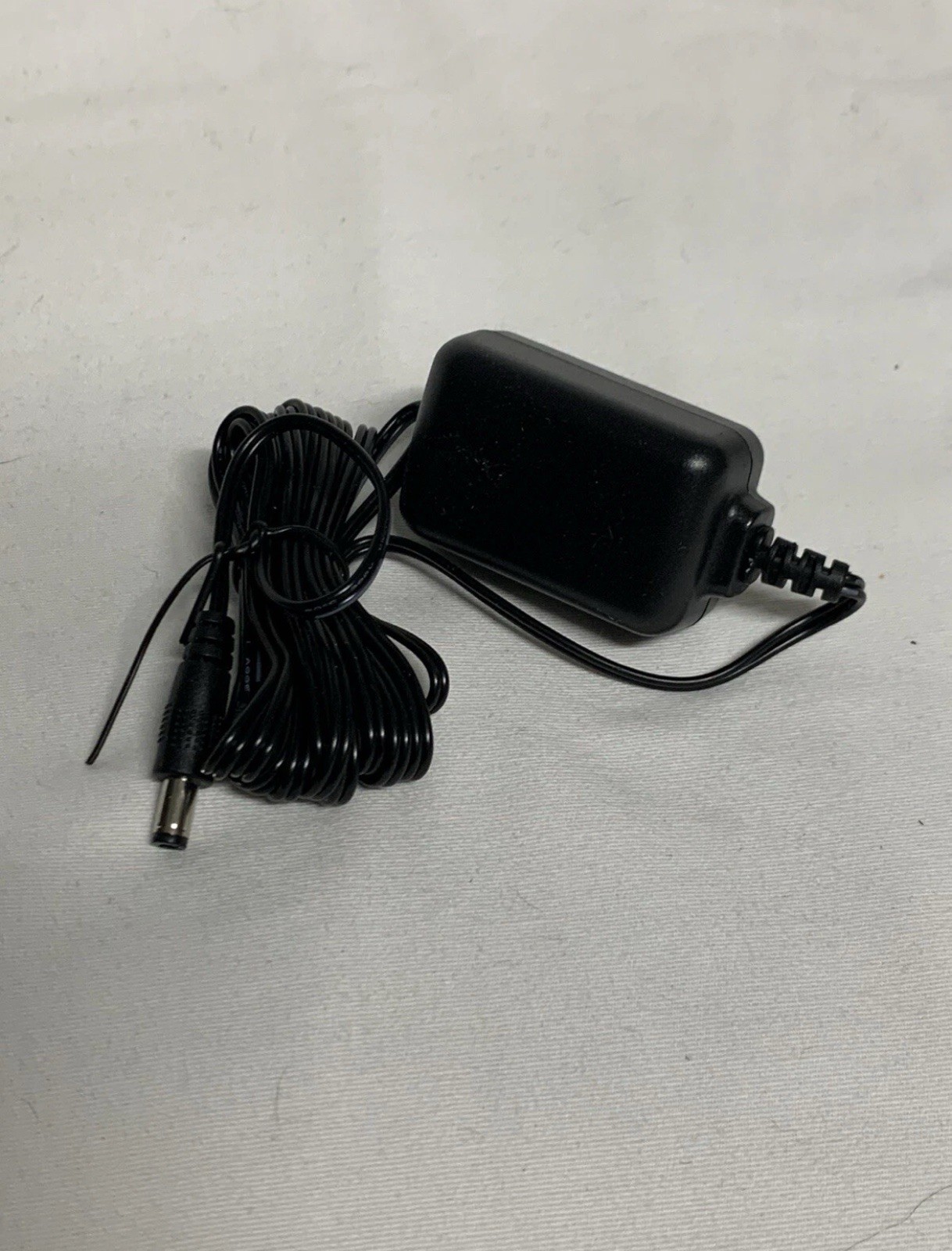 Menards Power Adapter 4.5V One Outlet Cord Supply Building O / HO Gauge Lemax