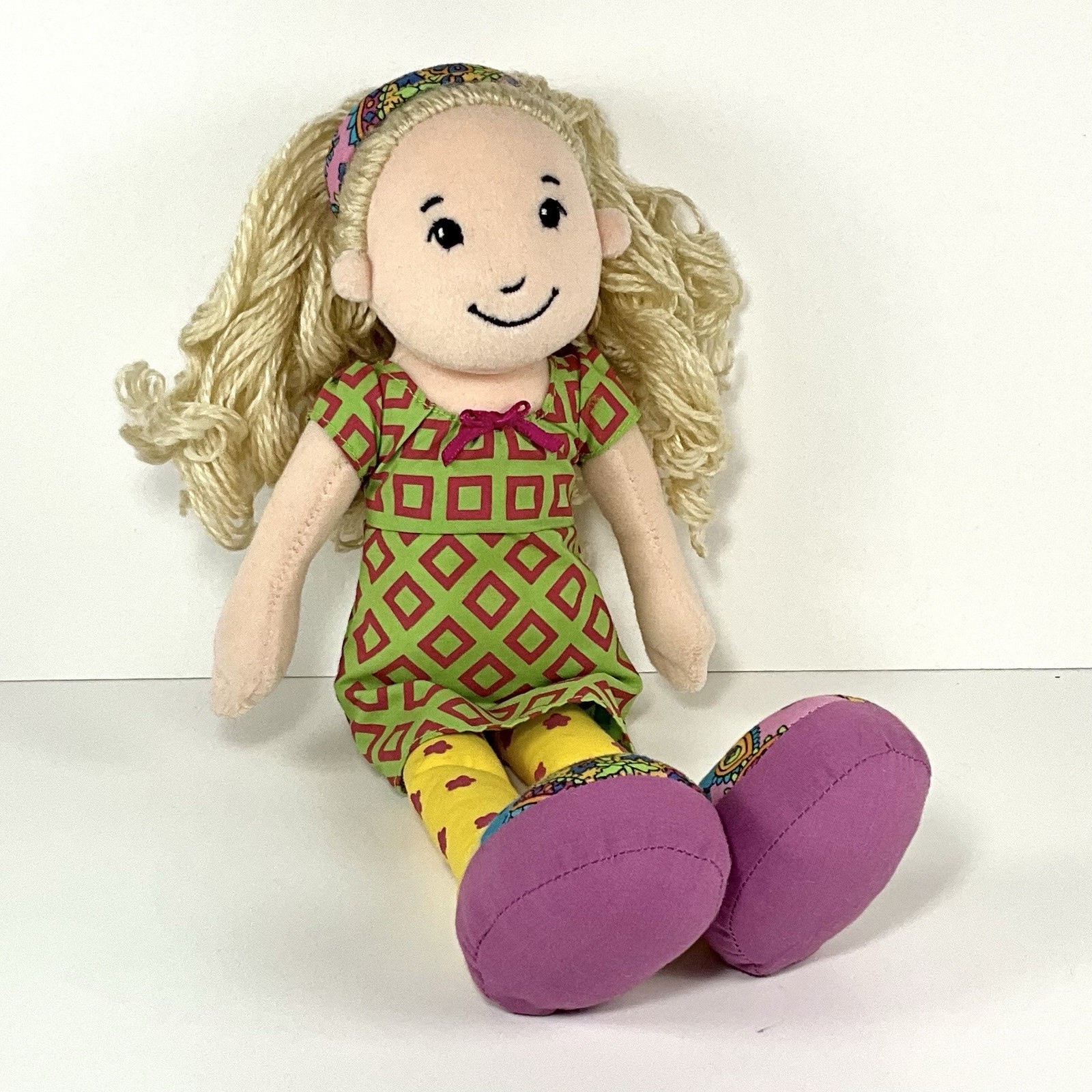 Vintage 2001 Groovy Girls Doll Sesilia In Original Outfit- Manhattan Toy