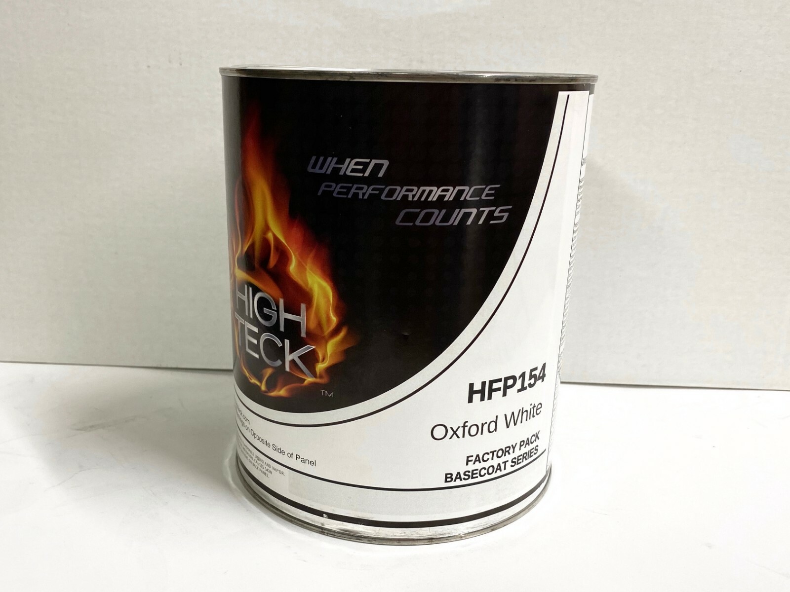 FORD YZ or Z1 Oxford White Automotive Basecoat Paint 1 Quart FORD YZ or Z1 Oxford White Automotive Basecoat Paint 1 Quart