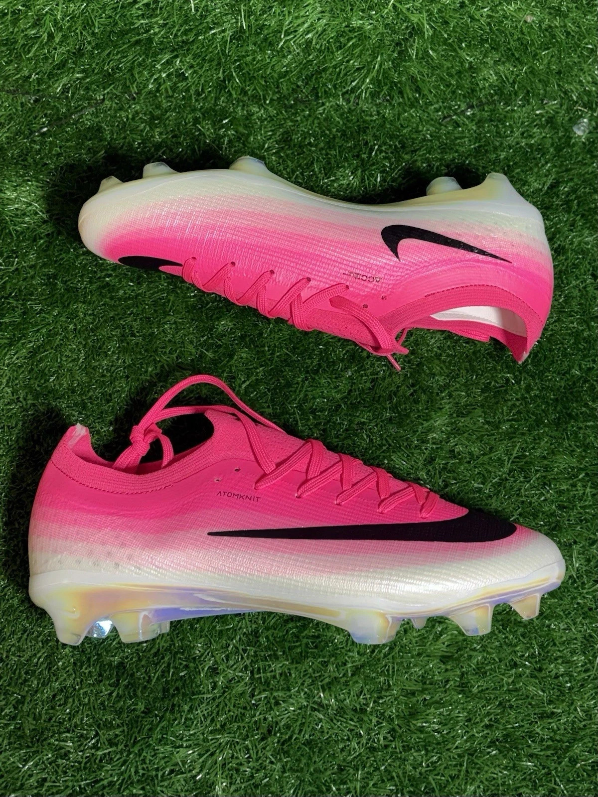 Men\'s Soccer Cleats Nike Vapor 17 New With Box & Bag MULTIPLE SIZES Men\'s Soccer Cleats Nike Vapor 17 New With Box & Bag MULTIPLE SIZES