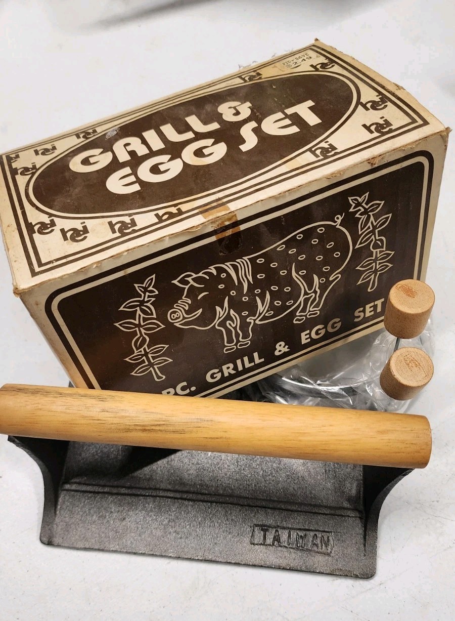 Vintage 3pc Grill & Egg Set With Box Vintage 3pc Grill & Egg Set With Box