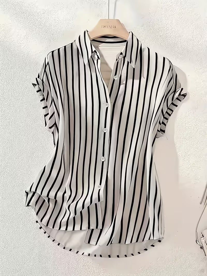Women’s Black & White Striped Button Front Blouse Size L Women’s Black & White Striped Button Front Blouse Size L