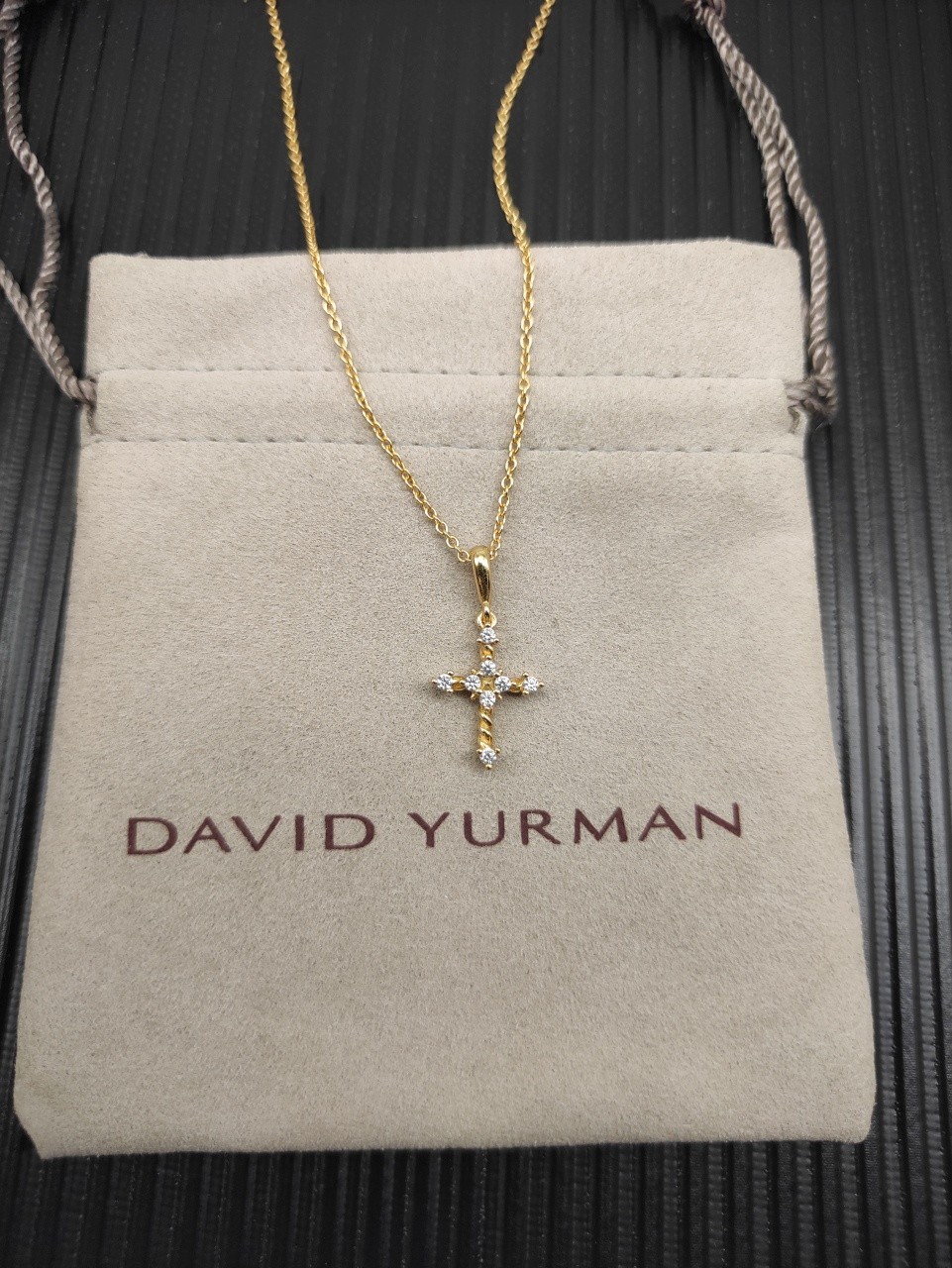 Gift Gold Diamond Small Modern CrossDavdYuRrmanPendant Necklace with Pouch