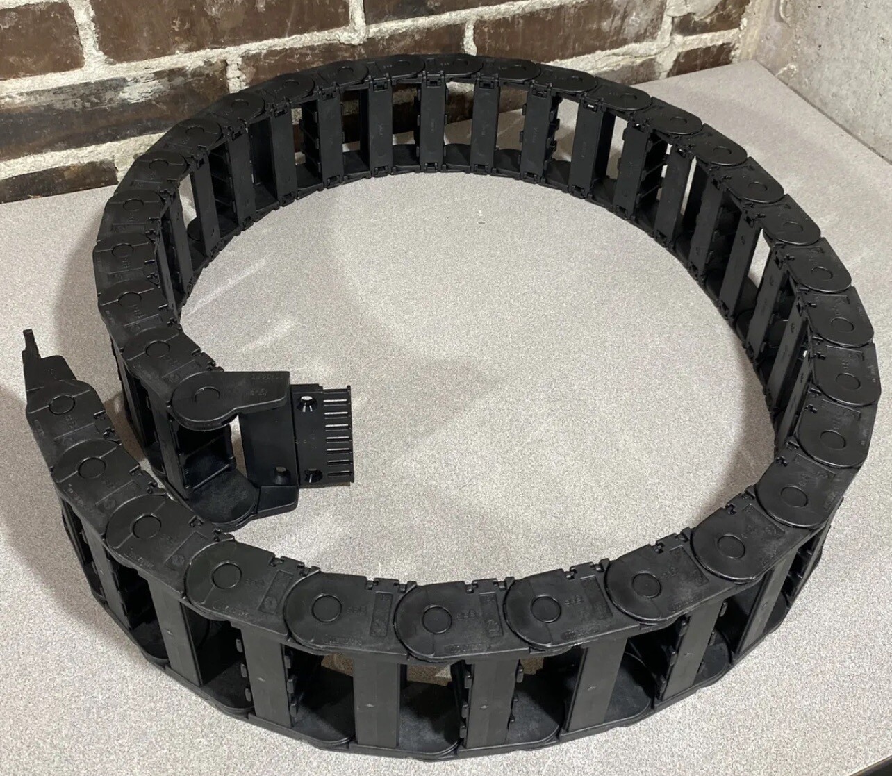 5’ Or 60” Cable Track Stacker Plastic Chain 32 Link 240.07.200 Igus Or 2500.07 5’ Or 60” Cable Track Stacker Plastic Chain 32 Link 240.07.200 Igus Or 2500.07