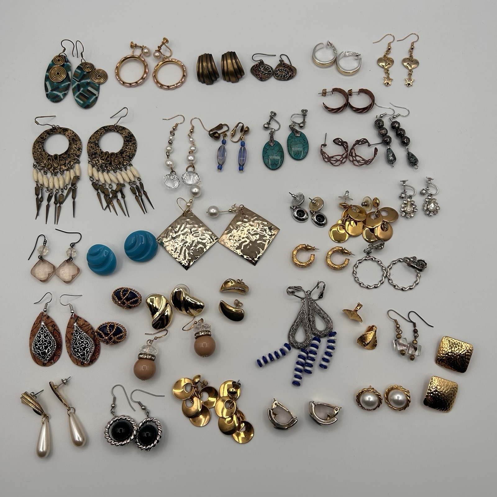 Vtg Mod Earring Lot Of 35 Pairs Clip On Pierced Mix Hoop Dangle Round Wearable