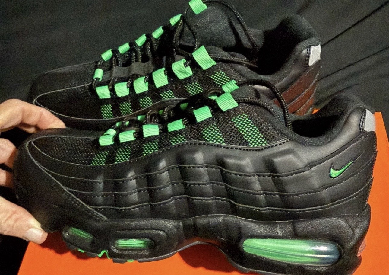 Air Max 95 OG Black Green Size 11 Air Max 95 OG Black Green Size 11