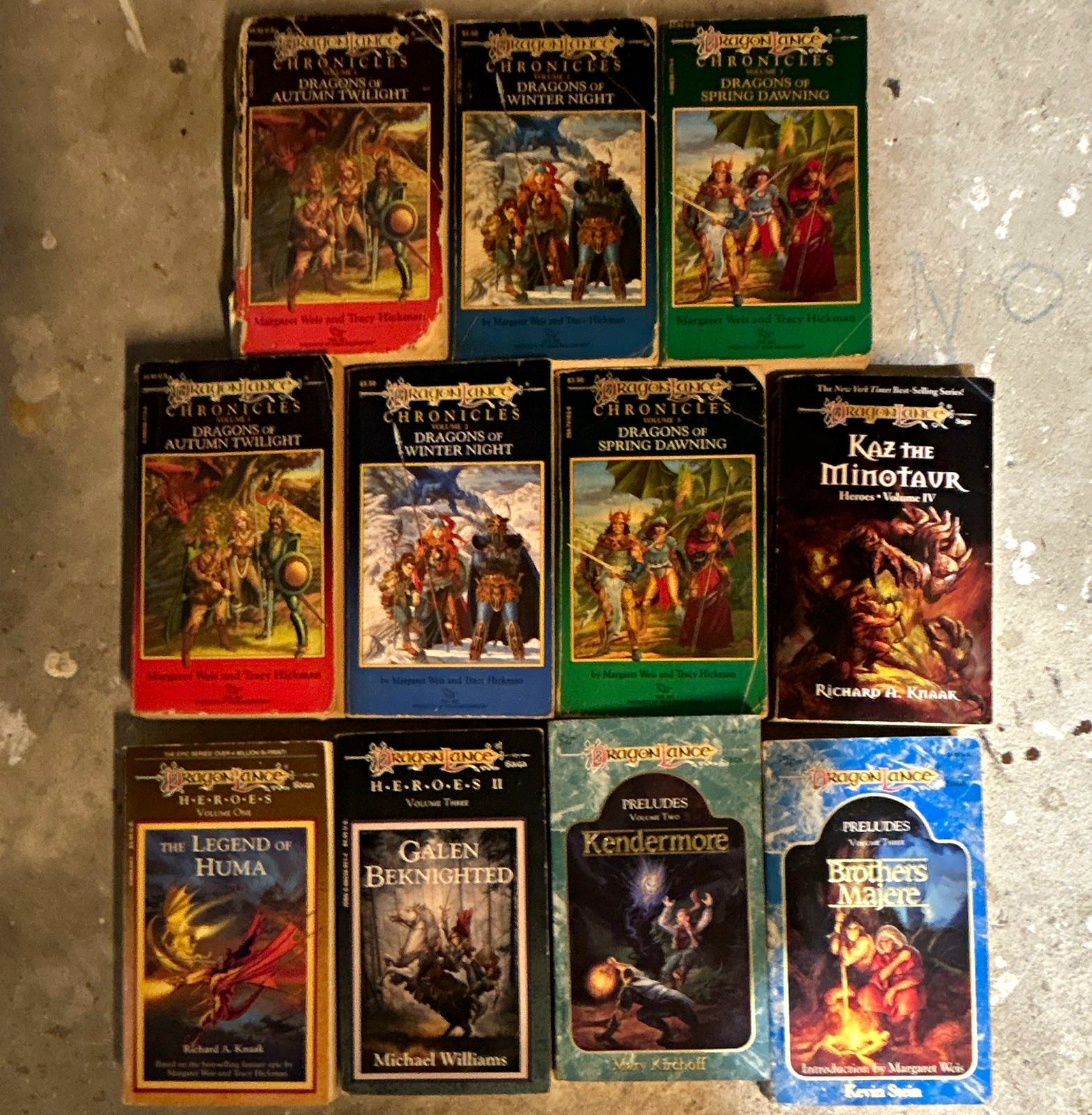 Dragonlance Lot of 11 Paperbacks Chronicles 1-3 (2) etc Vintage 1980s TSR Dragonlance Lot of 11 Paperbacks Chronicles 1-3 (2) etc Vintage 1980s TSR
