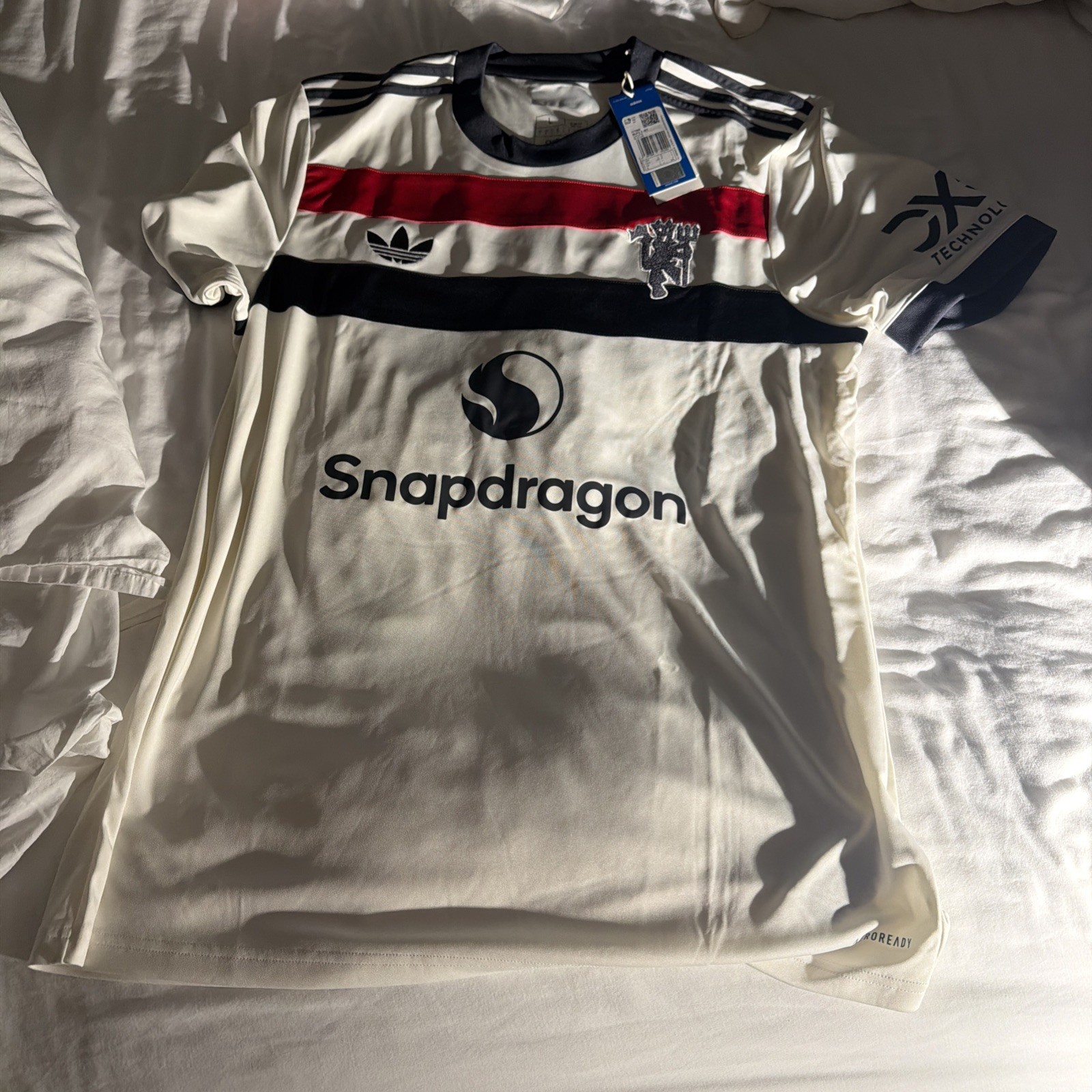 MANCHESTER UNITED 24/25 THIRD JERSEY Kobbie Mainoo Size Large