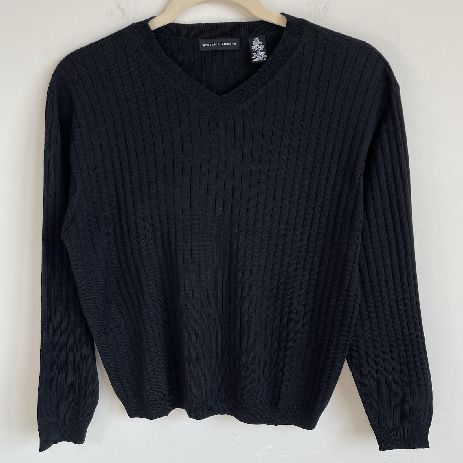 Preswick & Moore Men\'s 100% Merino Wool V-neck Sweater Black M Preppy Office