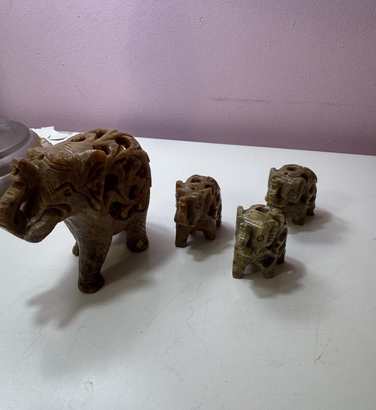 Hand Carved Soapstone Elephant Family Set 4 Jali Baby Inside Made In India