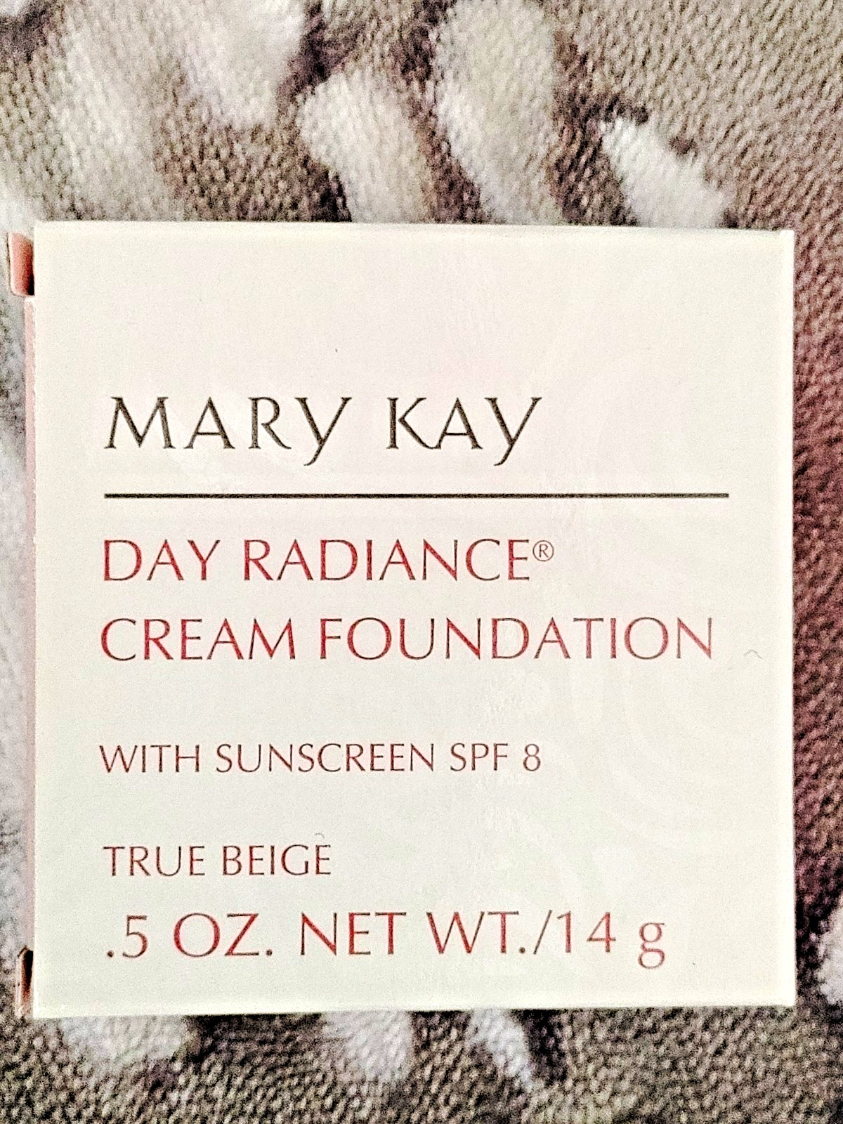 Mary Kay Day Radiance Cream Foundation True Beige #6303 DISCONTINUED - RARE-NIB