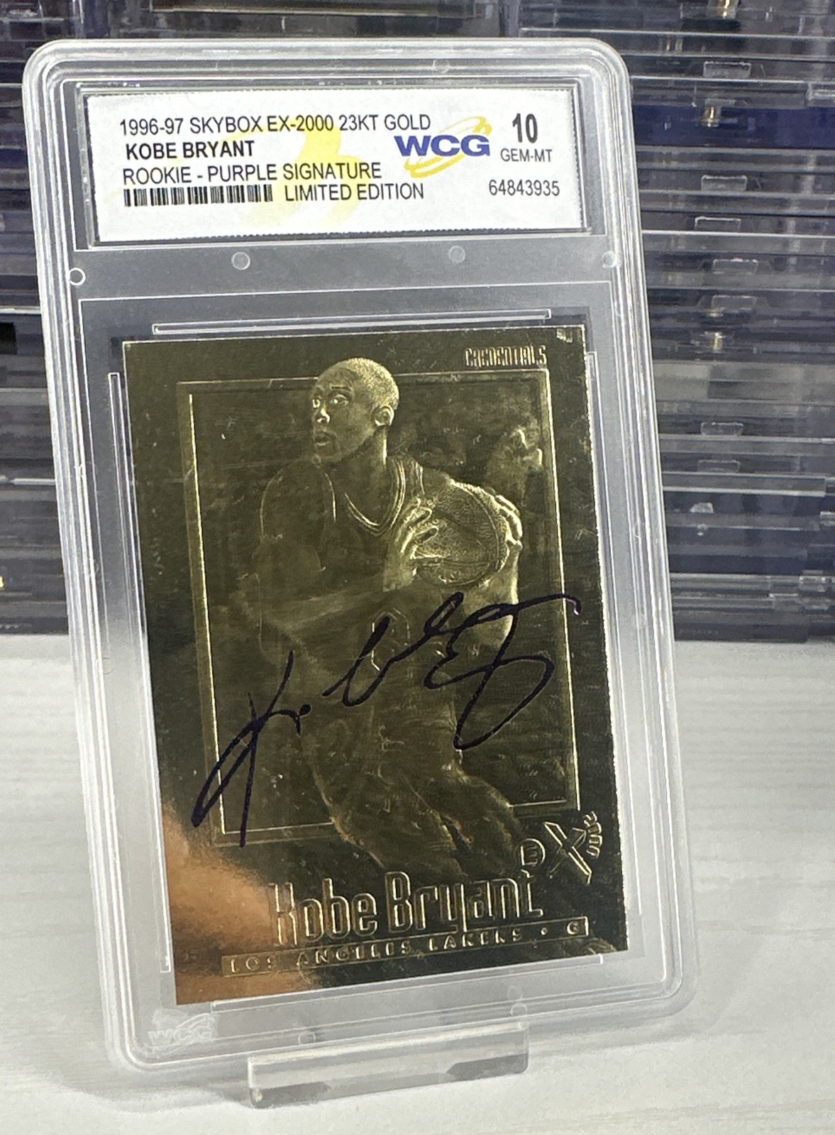 1999-00 23KT Gold Card Fleer Reprin Kobe Bryant All Gold, Purple Signature /1996