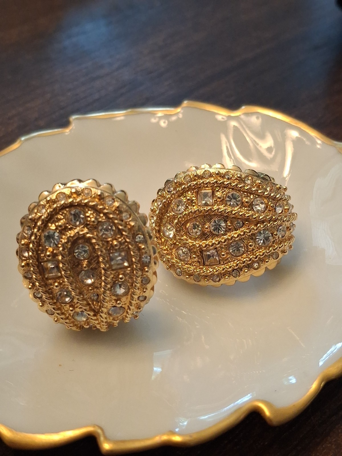 VTG St. John Signed Crystal Pave Braided Rope Button Clip On Earrings Gold Tone 