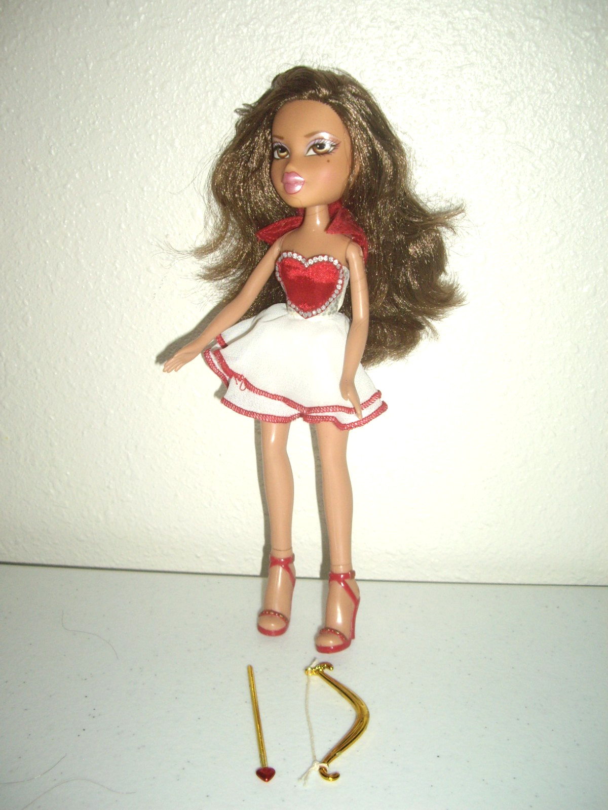 T25 Vintage MGA 2003 Bratz Sweet Heart Be Mine Yasmin Doll 10\ T25 Vintage MGA 2003 Bratz Sweet Heart Be Mine Yasmin Doll 10\