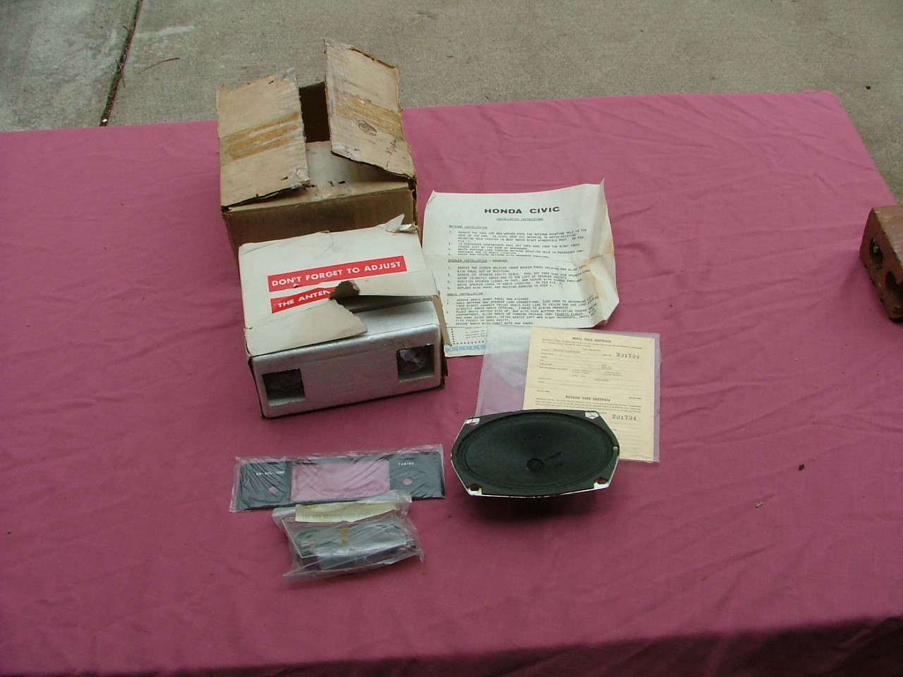 Vintage 1970’s-80’s Honda Civic AM radio kit, NOS Model 39000-623-000