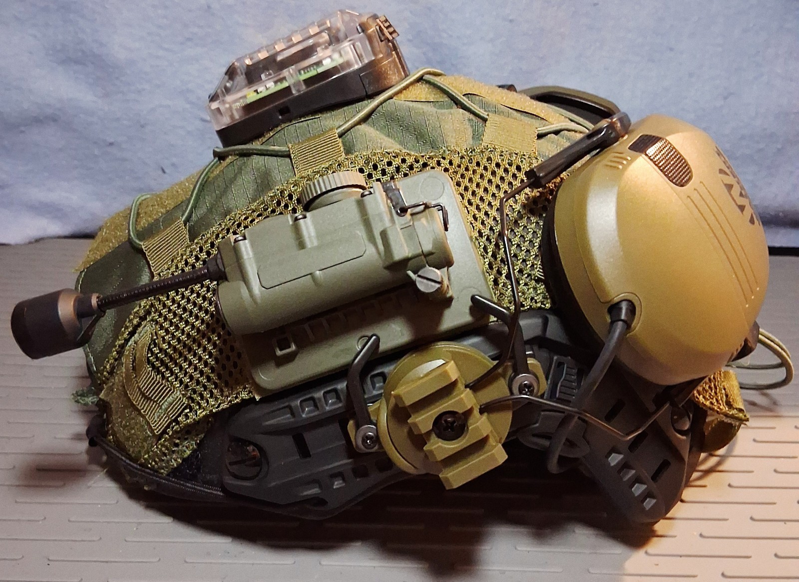 NIJ IIIA TACTICAL HELMET UHMWPE NAV LIGHT WALKERS RAZOR 22NRR EARPHONES IR IFF
