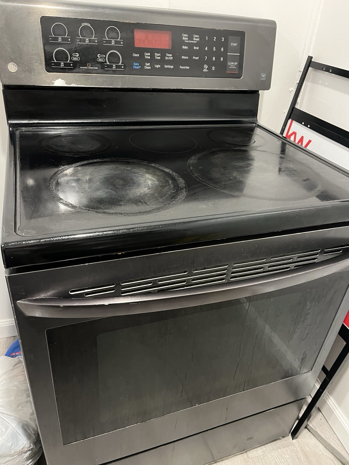 Lg Stove/ Need Gone ASAP Lg Stove/ Need Gone ASAP