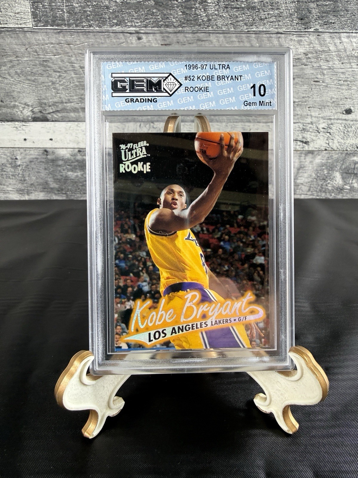 Kobe Bryant Rookie 1996-97 Fleer Ultra #52 RC NBA Los Angeles Lakers GEM MINT 10