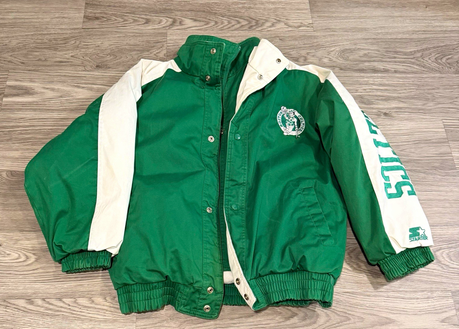 vintage starter jacket boston celtics nba green white snap size L