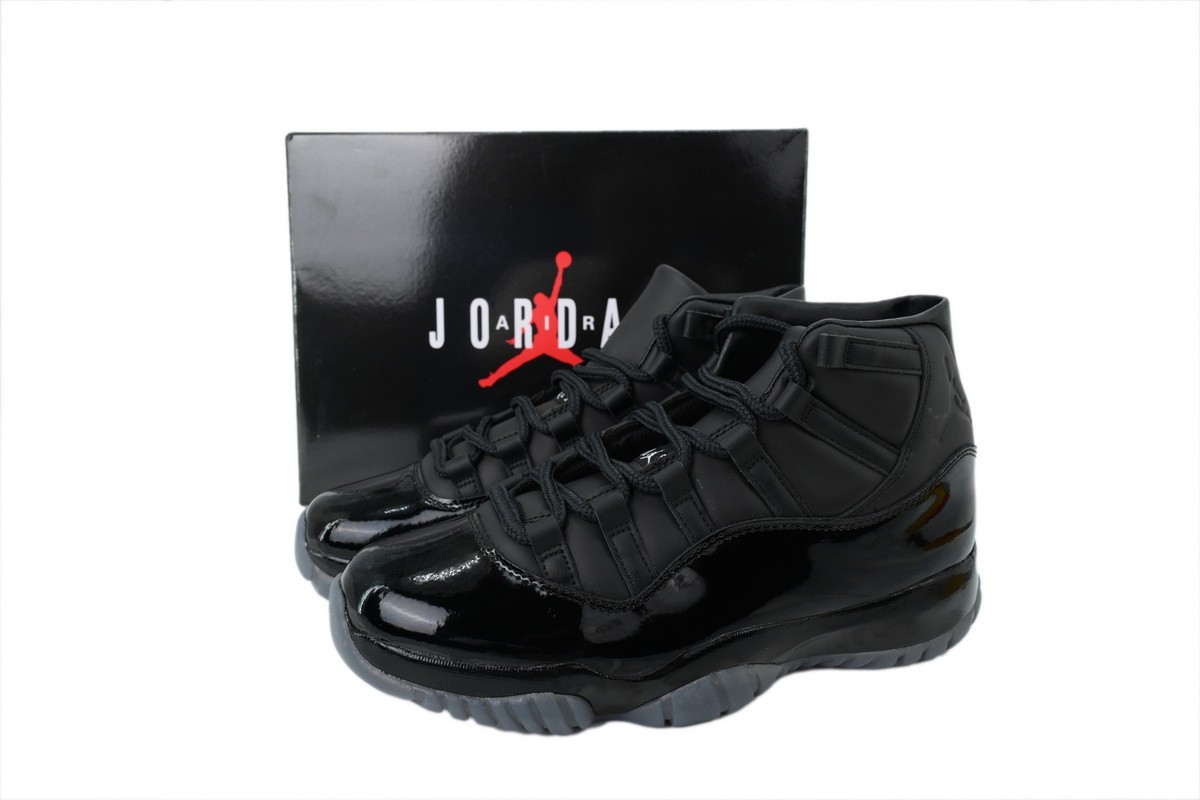 CDG x Air Jordan 11 IV7639-001 Triple Black Men's athletic Shoes