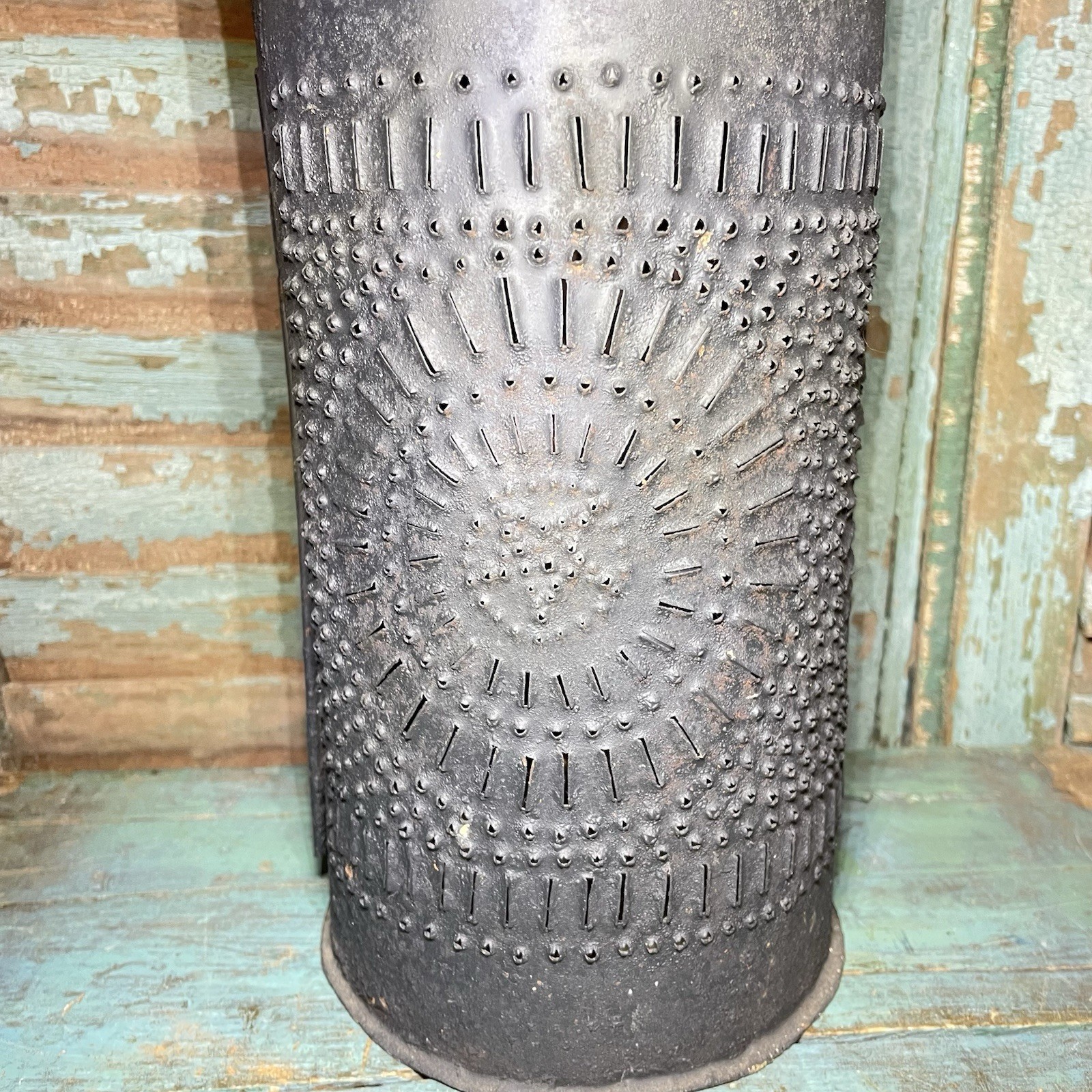 RARE STAR ANTIQUE PRIMITIVE PUNCHED TIN LANTERN CLEATED BOTTOM ORIGINAL AAFA