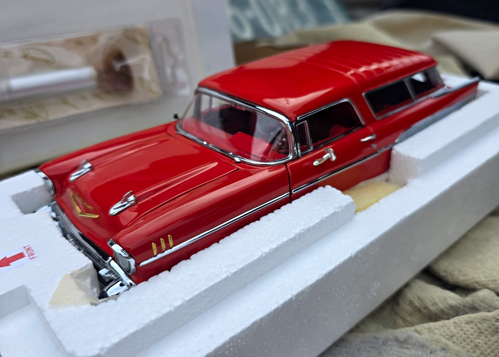Danbury Mint 1957 Chevy Bel Air Nomad Jernigan II #5/10 24K Gold COA 1:24 Danbury Mint 1957 Chevy Bel Air Nomad Jernigan II #5/10 24K Gold COA 1:24