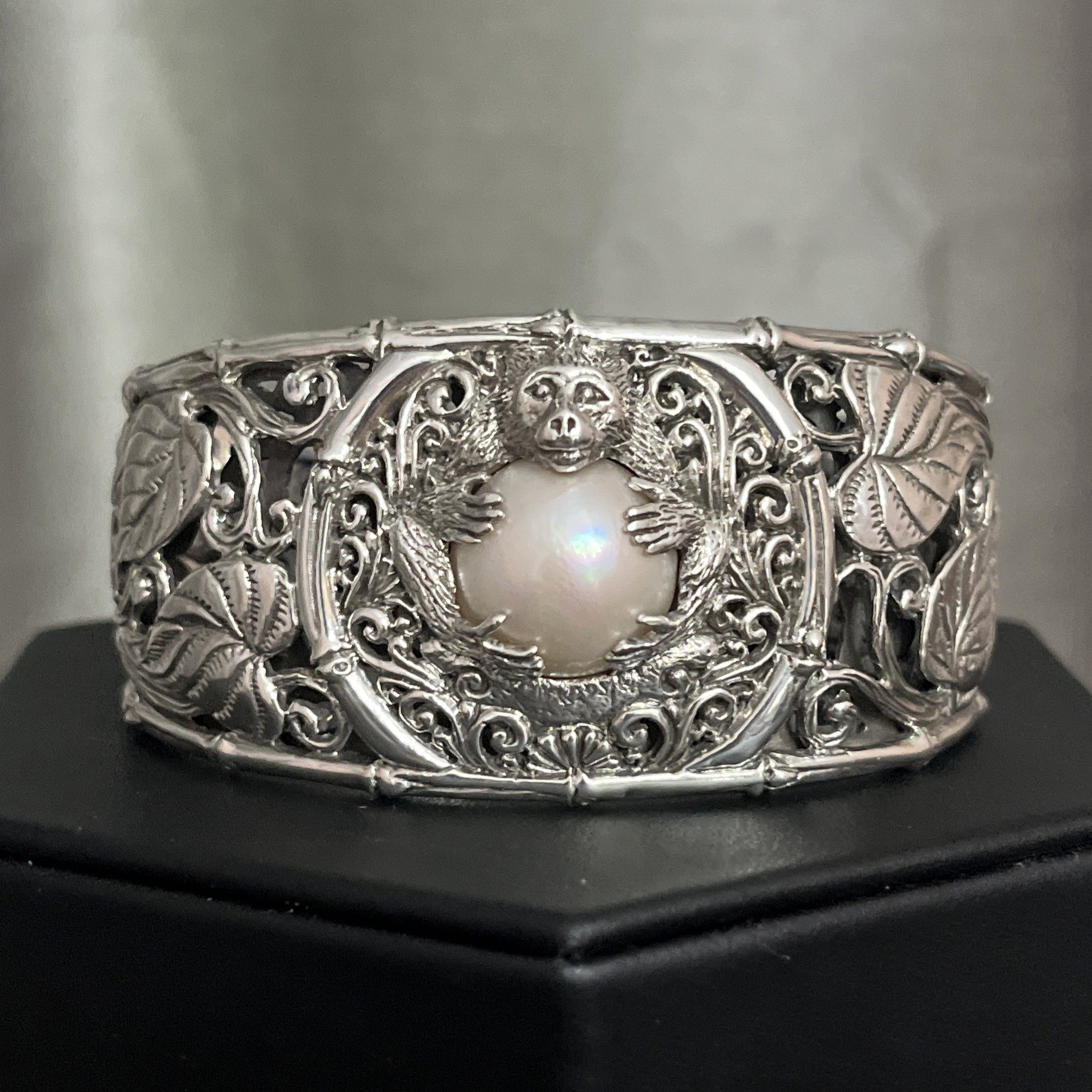 Janyl Sherman Rare Sarda Sterling Monkey Pearl Openwork Floral Cuff Bracelet 6.5