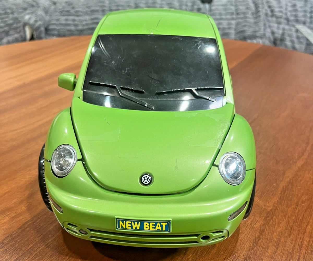 Vintage 2001 Sharper Image Green Volkswagen VW Beetle Car CD Player Not Working