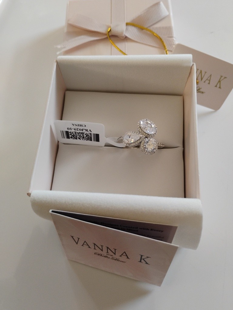 Vanna K Bella Luce  Bubble Three Stone White Diamond Simulant Ring
