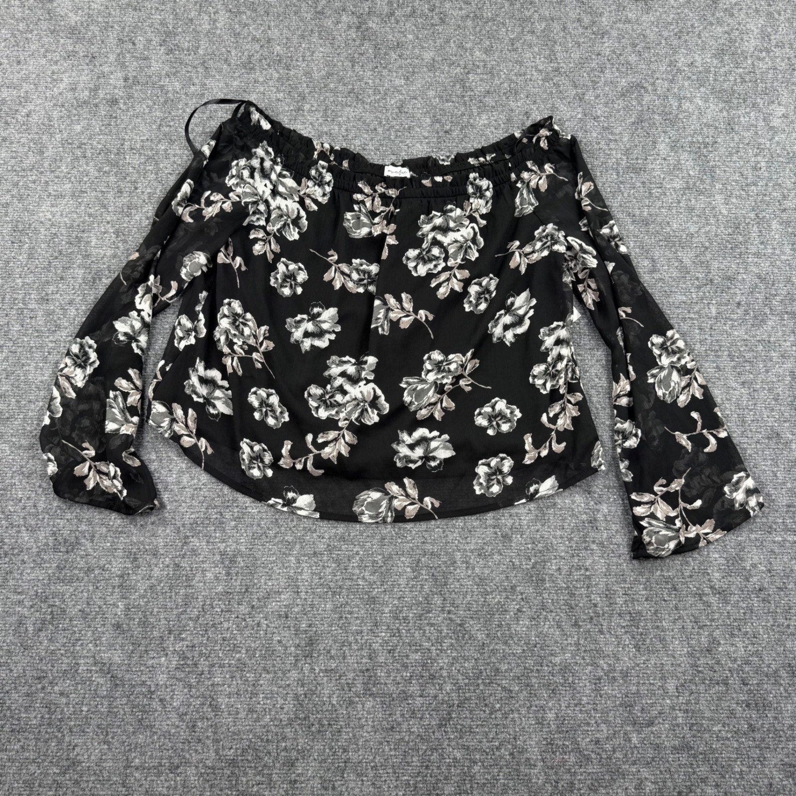 Love Fire Medium Black Floral Off the Shoulder Chiffon Bell Sleeve Top Women\'s