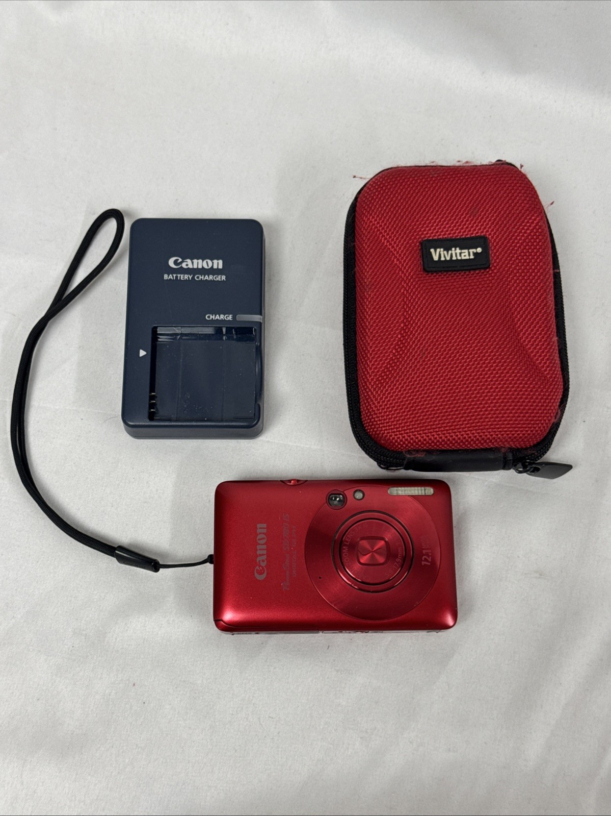 Canon PowerShot ELPH 780 HS 100HS 12.1MP Digital Camera - Red With Case 612 Canon PowerShot ELPH 780 HS 100HS 12.1MP Digital Camera - Red With Case 612