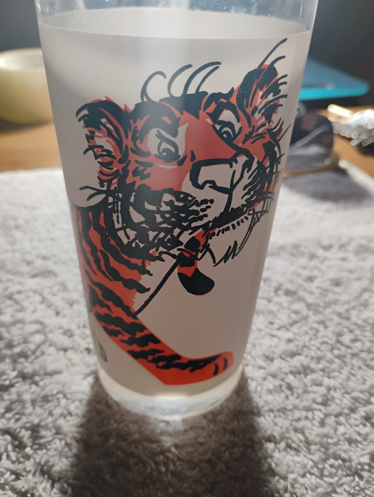 Vintage MCM Esso Put a Tiger in Your Tank Glass Tumbler Advertising Frosted 5.5 Vintage MCM Esso Put a Tiger in Your Tank Glass Tumbler Advertising Frosted 5.5