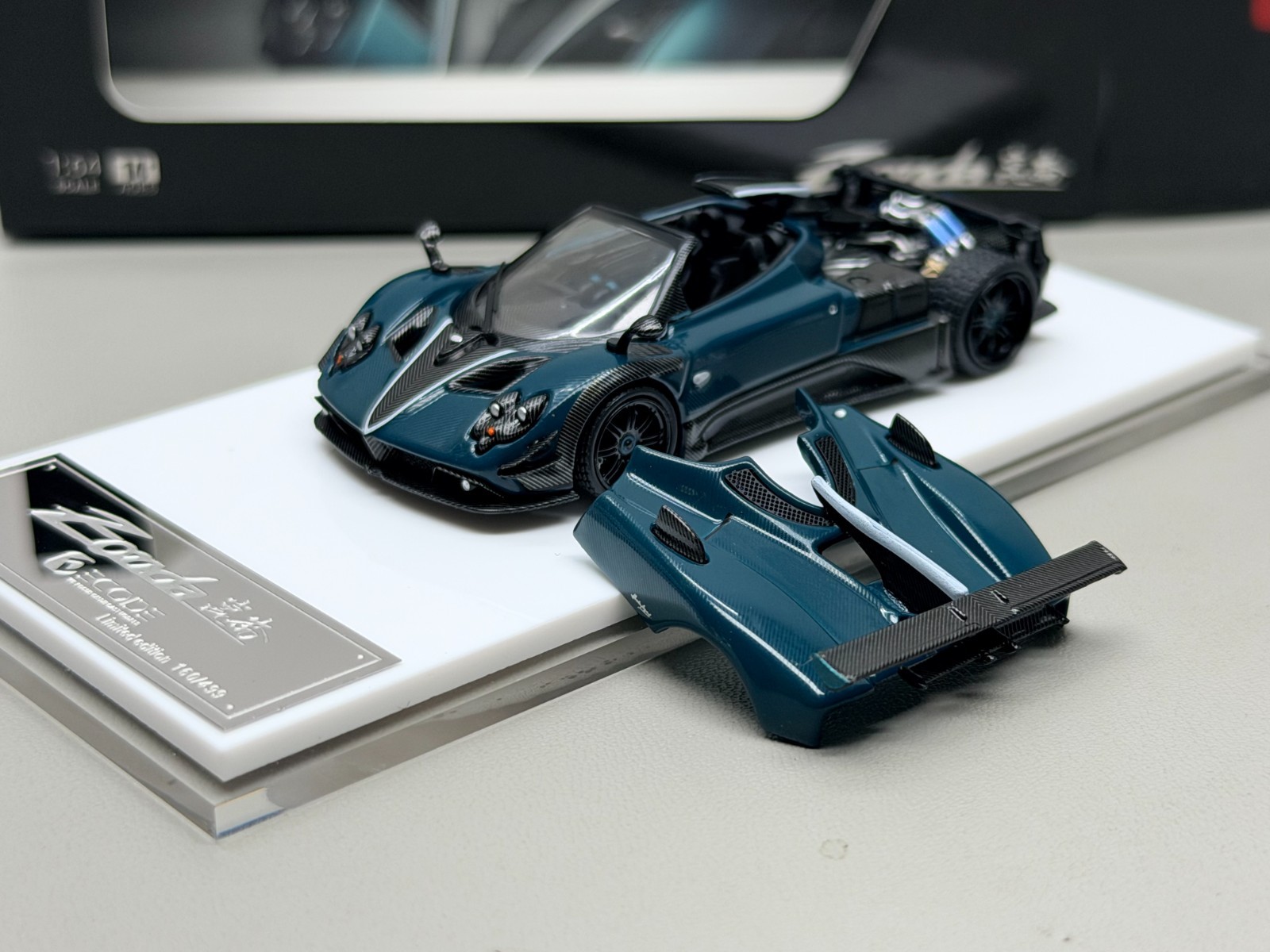 Decode 1:64 Zonda Unico Diecast Model Car
