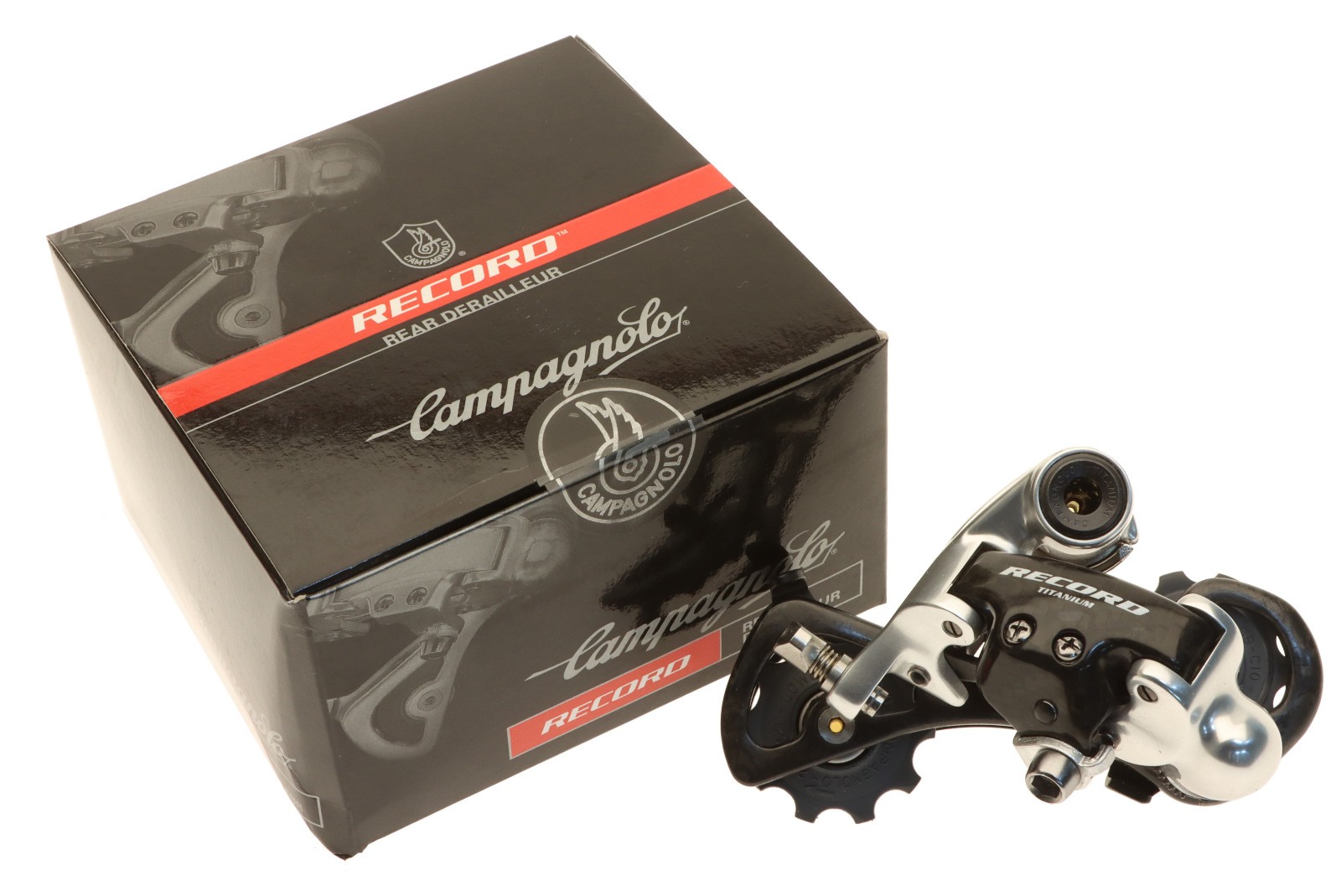 Campagnolo Record Titanium Rear Derailleur 10s Medium Cage RD04-REXM '04 NOS NEW Campagnolo Record Titanium Rear Derailleur 10s Medium Cage RD04-REXM '04 NOS NEW