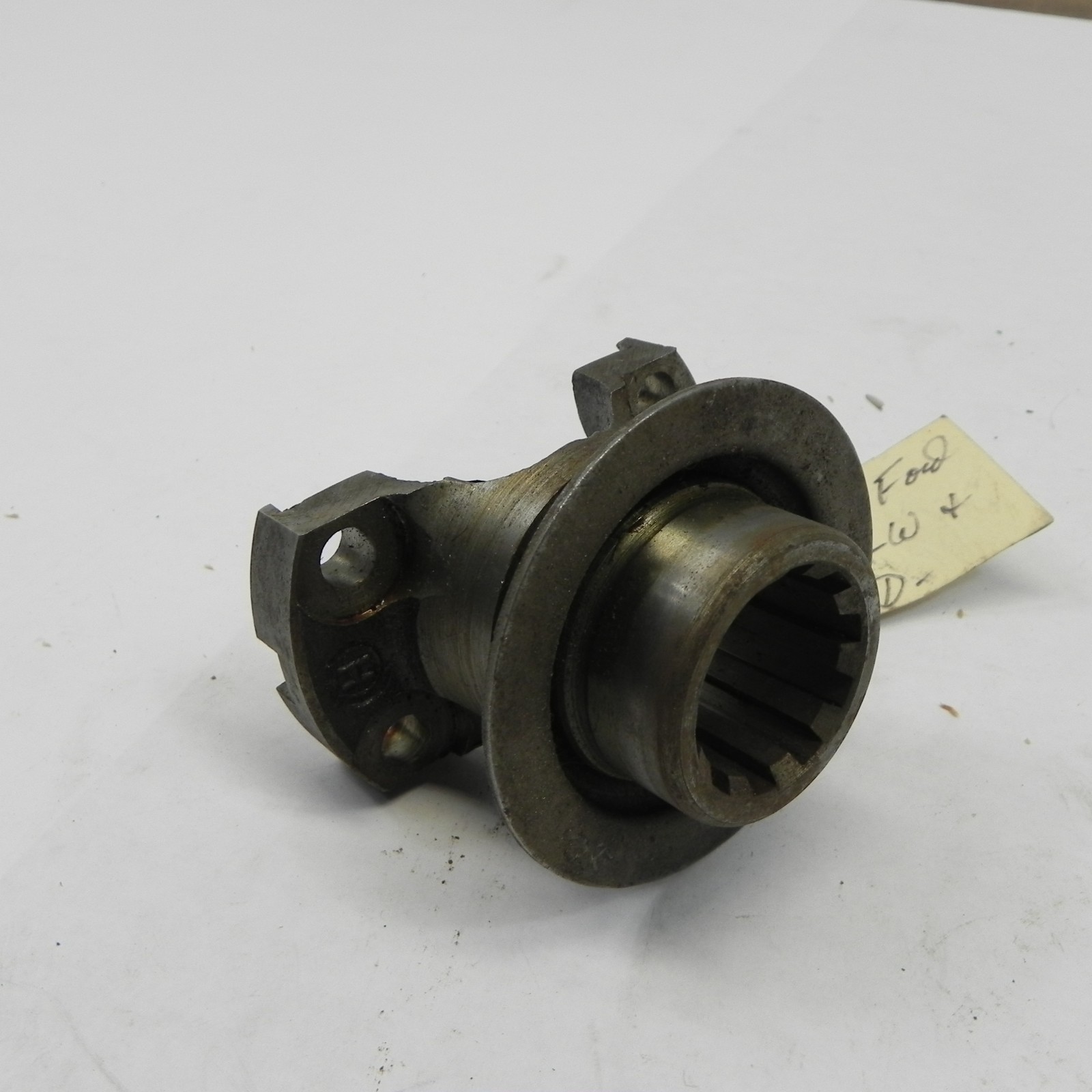 1949-56 FORD CAR TRANSMISSION DRIVELINE YOKE NOS 10 SPLINE VINTAGE FOMOCO
