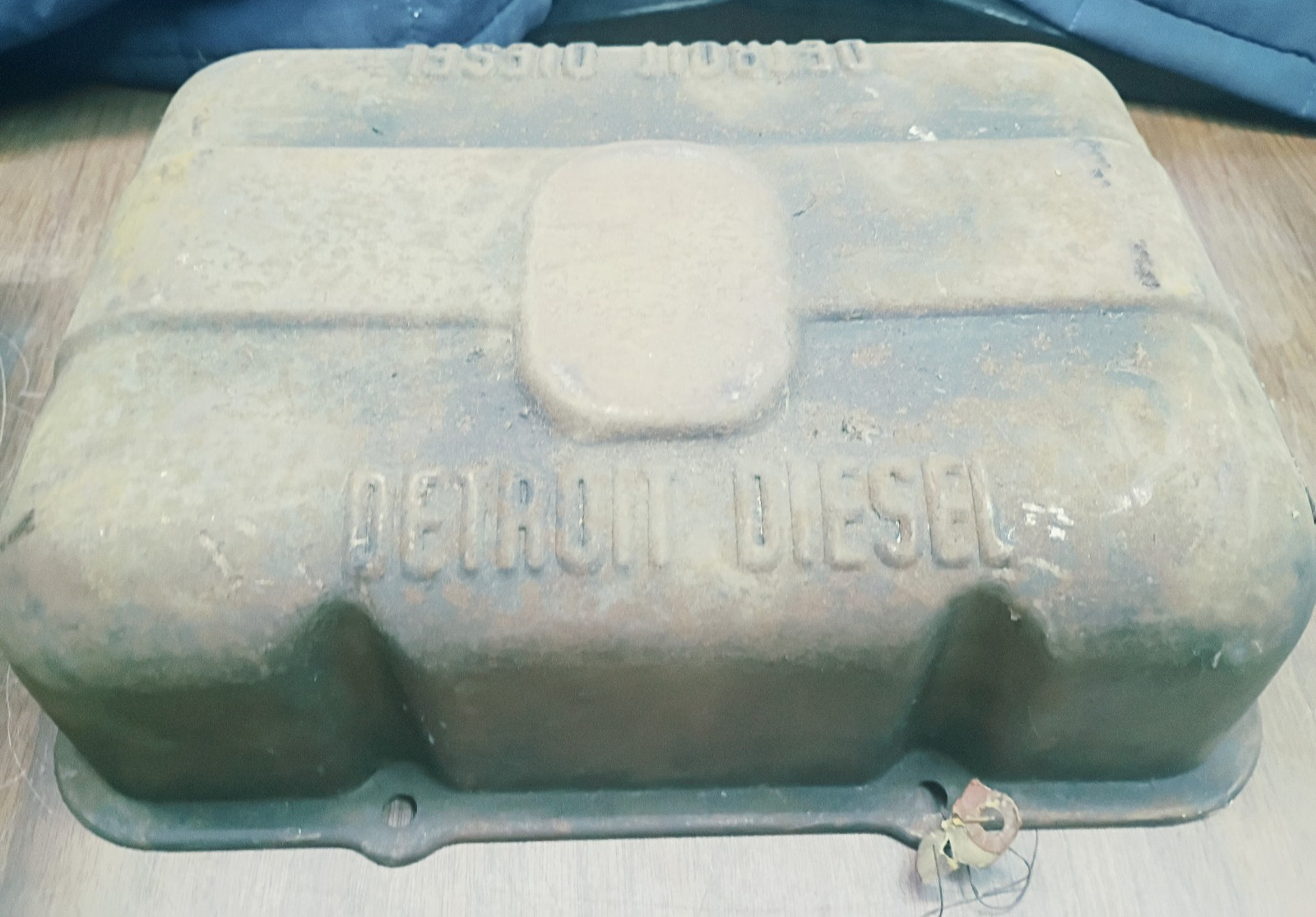 GENUINE DETROIT DIESEL ROCKER VALVE COVER 5125349 GENERAL MOTORS 2-53
