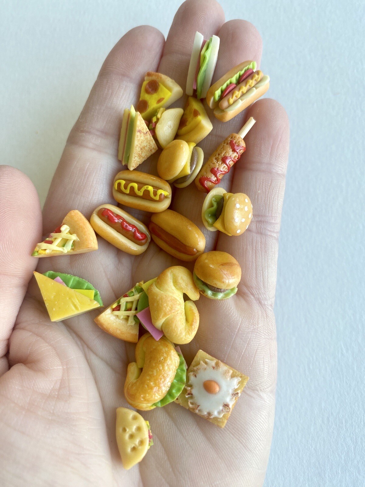 20 Pcs Set 1:12 clay Handmade miniature Dollhouse food meal burger taco hotdog
