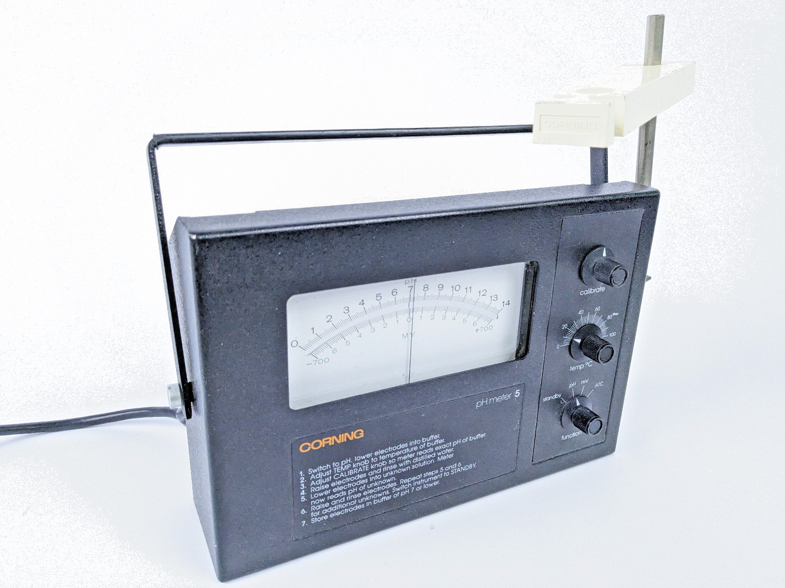 Vtg Corning Model 5 PH Meter Cat No 475001