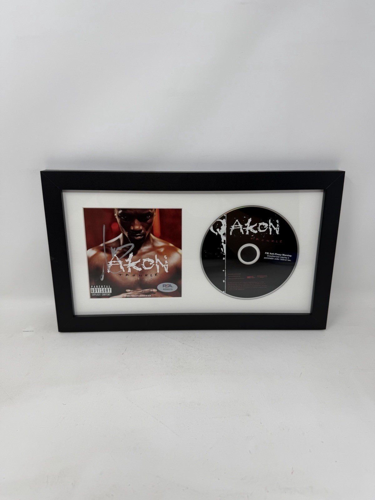 AKON SIGNED AUTOGRAPH TROUBLE CD FRAMED PSA/DNA COA LOCKED UP LONELY RARE AKON SIGNED AUTOGRAPH TROUBLE CD FRAMED PSA/DNA COA LOCKED UP LONELY RARE