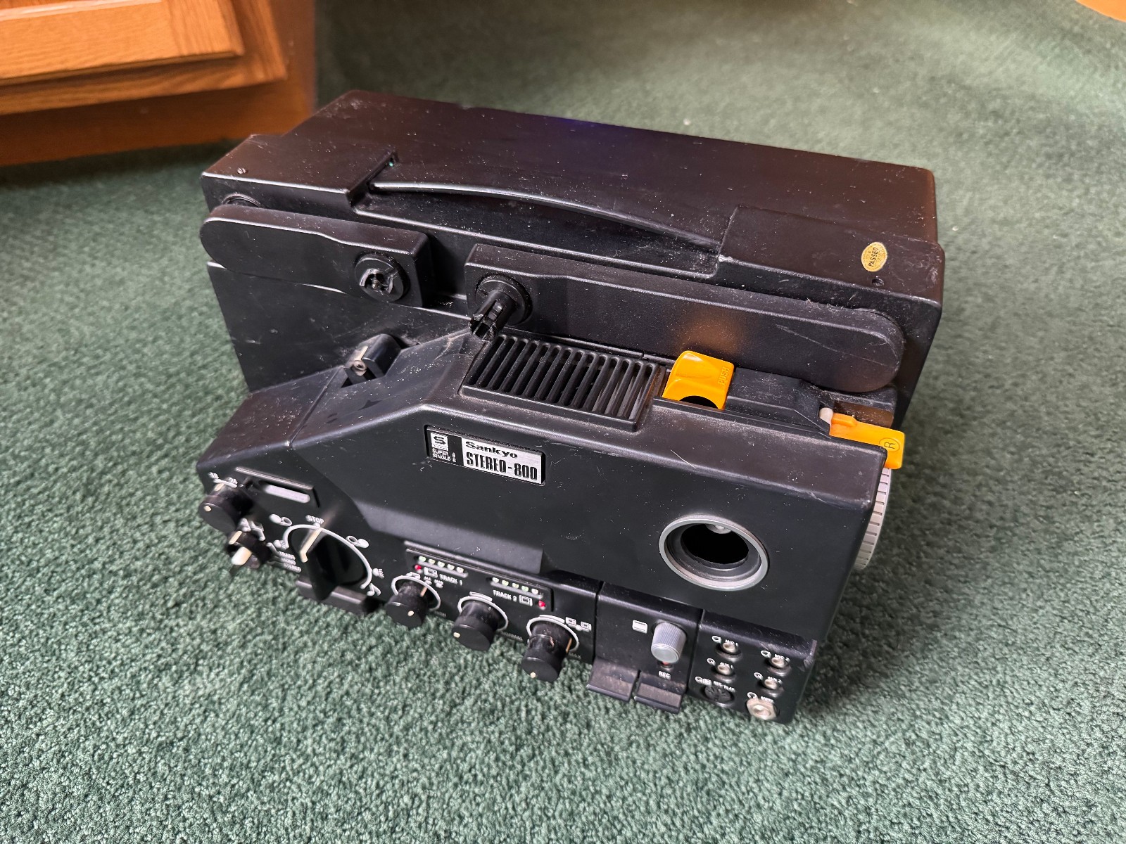 As is - Vintage SANKYO SUPER 8 Stereo-800 Movie Film Projector - FOR PARTS ONLY