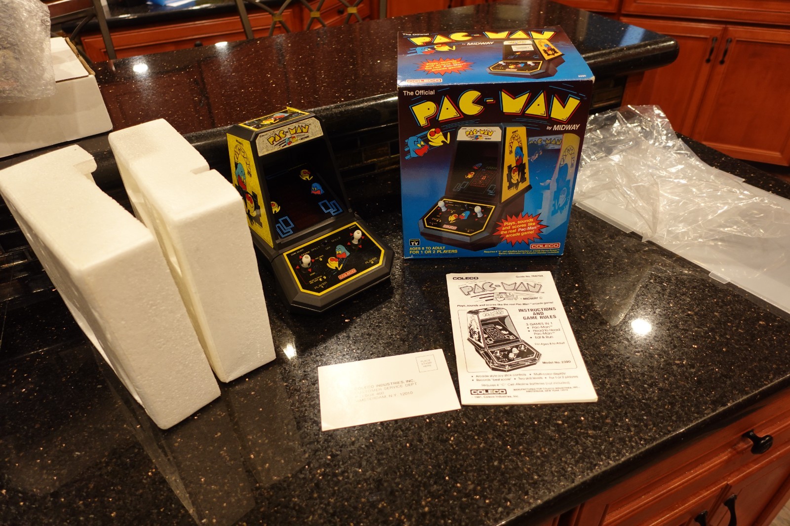 Vintage  COLECO PAC MAN  Handheld Electronic Tabletop LED Video GAME  BRAND NEW