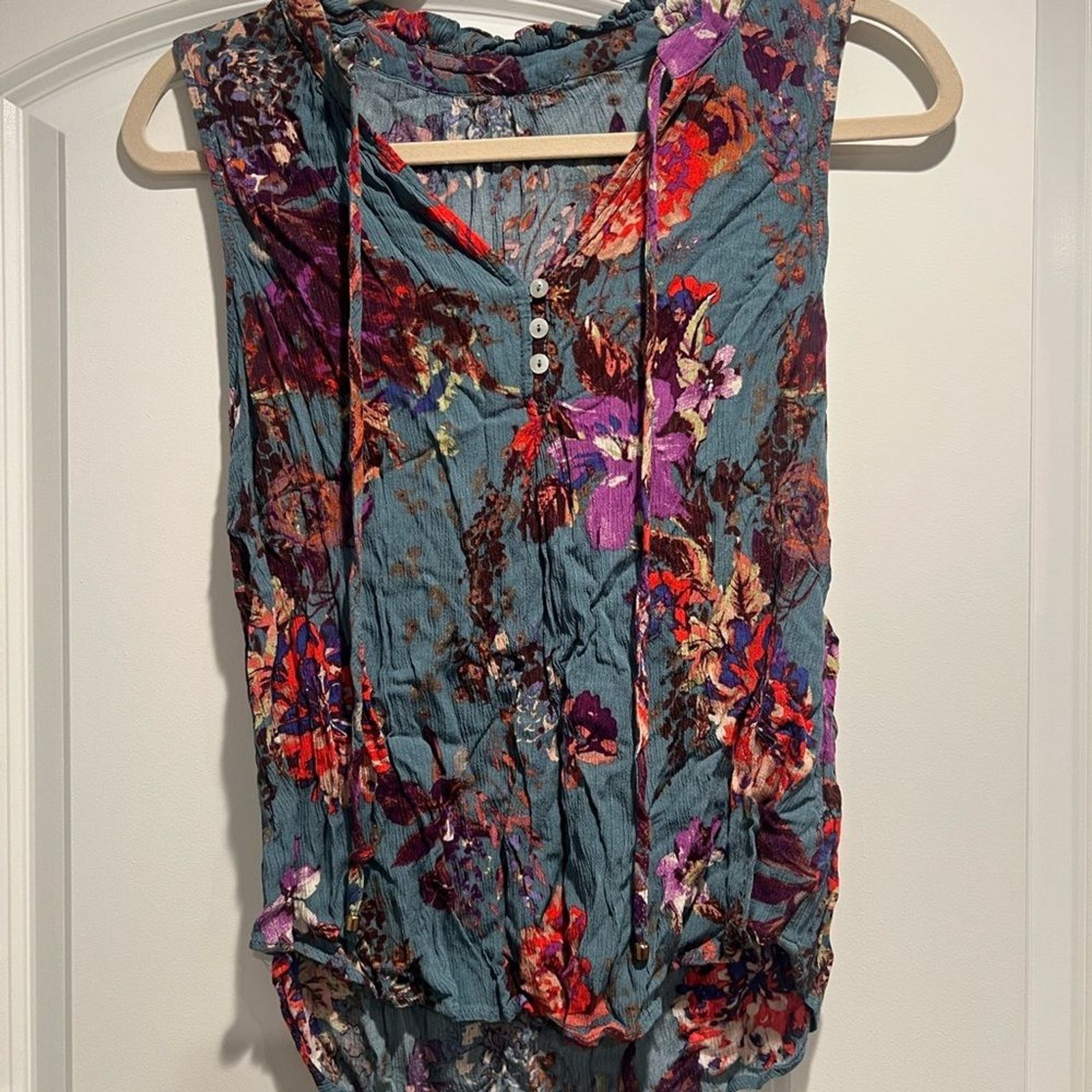 Chico\'s Floral Sleeveless Blouse - Blue and Purple