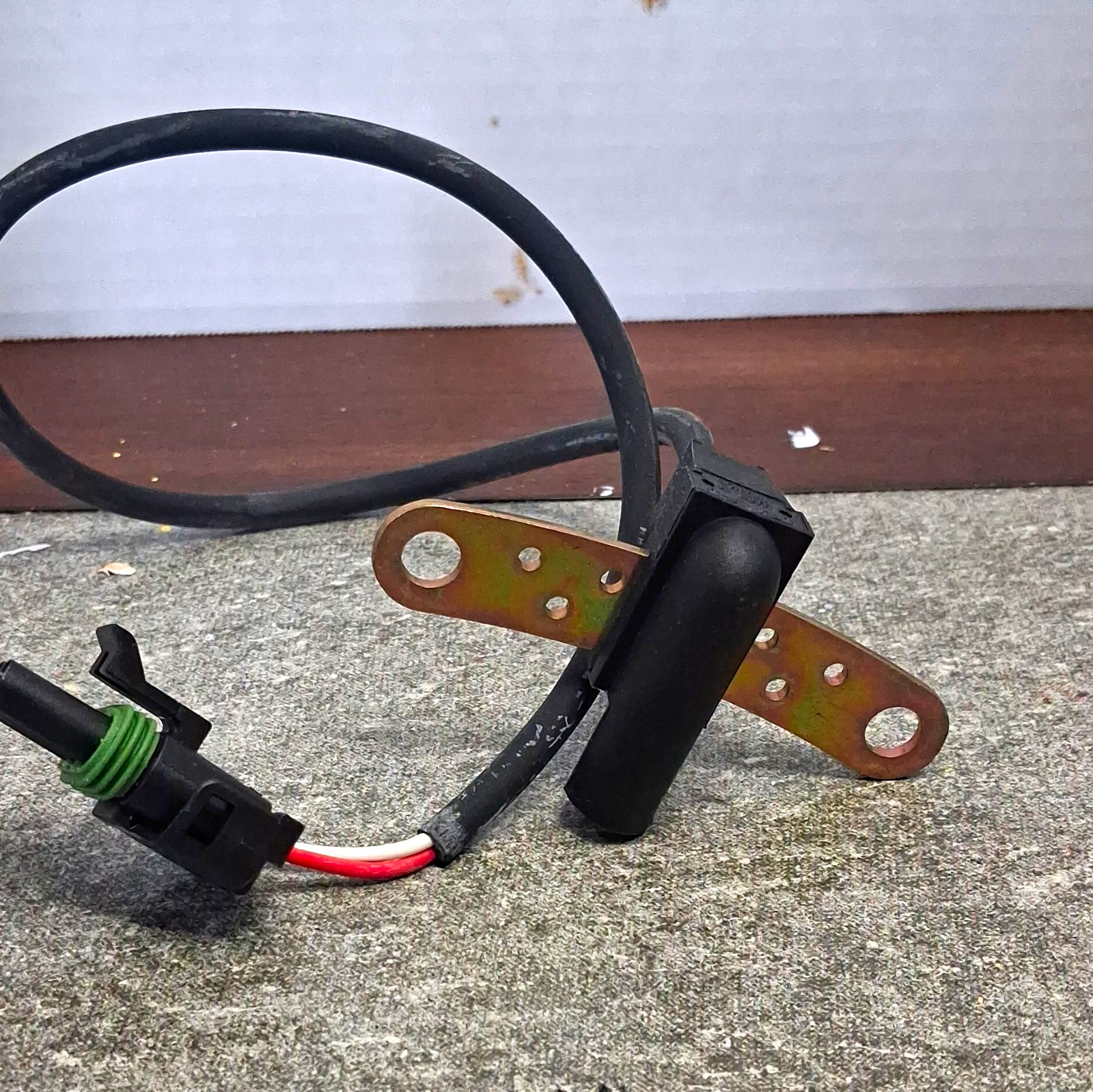 Vintage Genuine Mopar Crankshaft Position Sensor (Also Referred to by Mopar Car) Vintage Genuine Mopar Crankshaft Position Sensor (Also Referred to by Mopar Car)