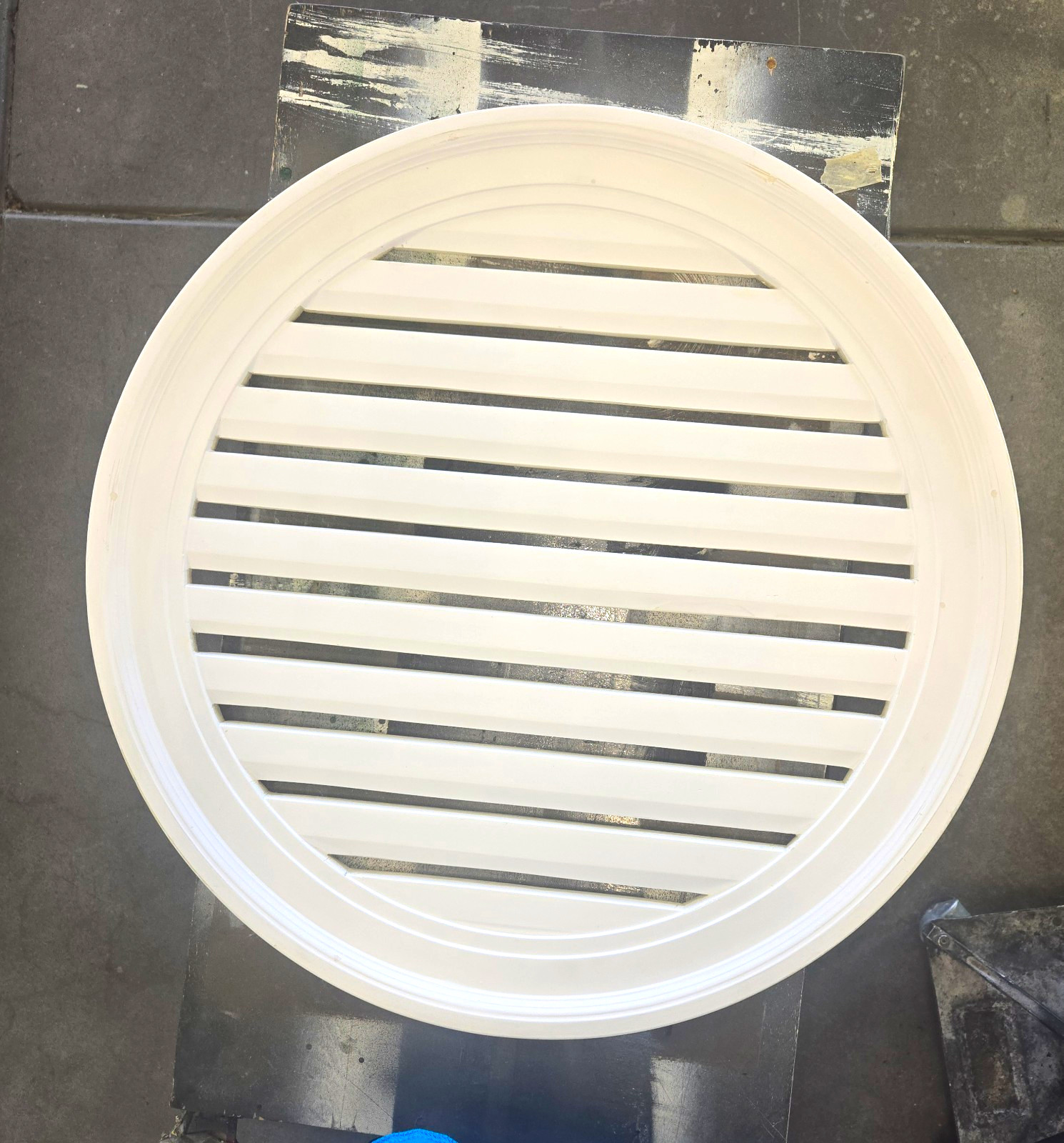 Round White Louvered Vent Cover Grille, Approx. 24 in Diameter. Ready To Paint.