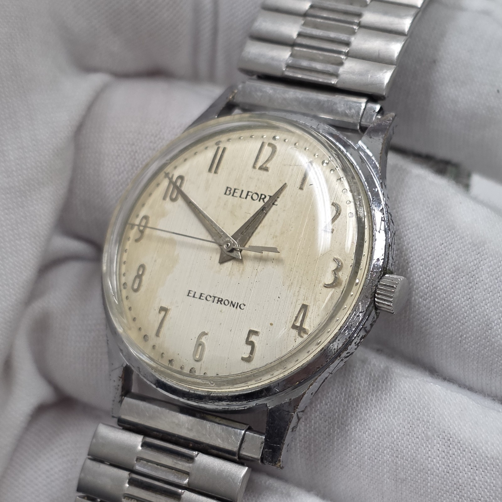 VINTAGE RARE BELFORTE ELECTRONIC MENS WRIST WATCH STAINLESS STEEL RUNNING VINTAGE RARE BELFORTE ELECTRONIC MENS WRIST WATCH STAINLESS STEEL RUNNING