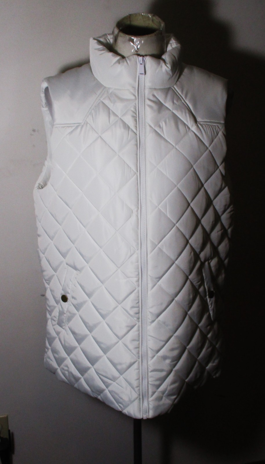ZENANA Outfitters White Full Zip Insulated Vest Women\'s Size XL NWT