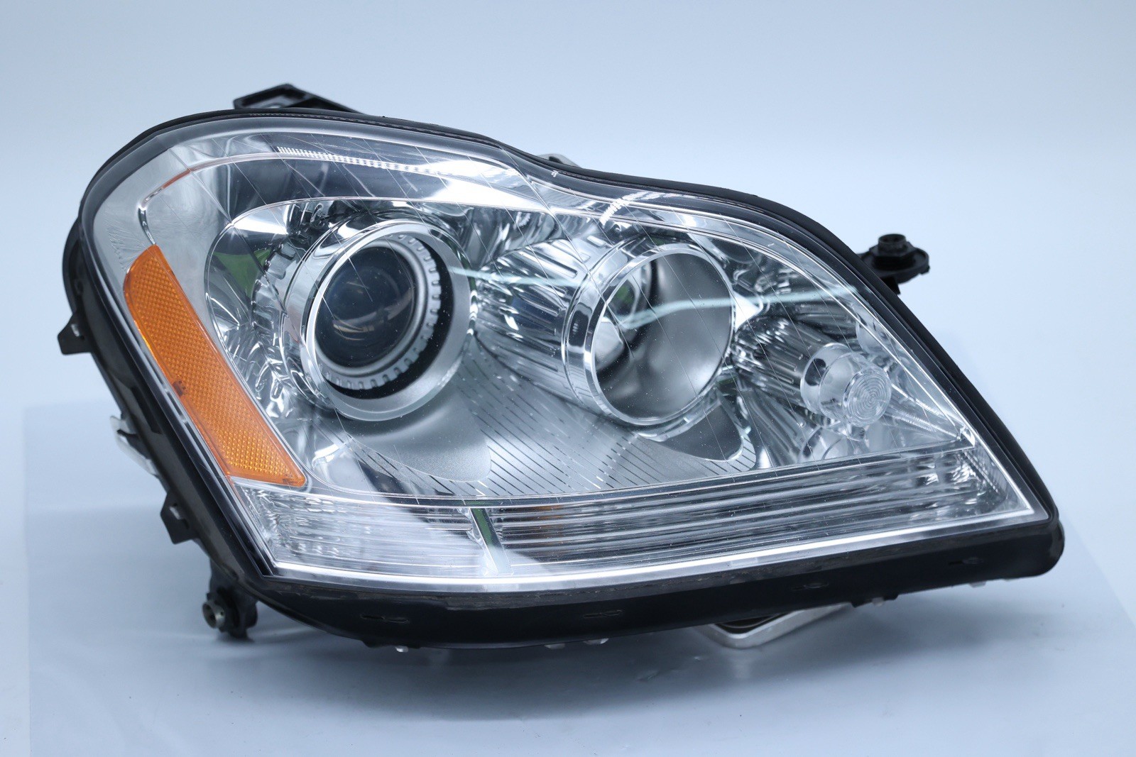 10-12 Mercedes Benz GL450 GL550 Passenger Side Headlight HID XENON A1648205059