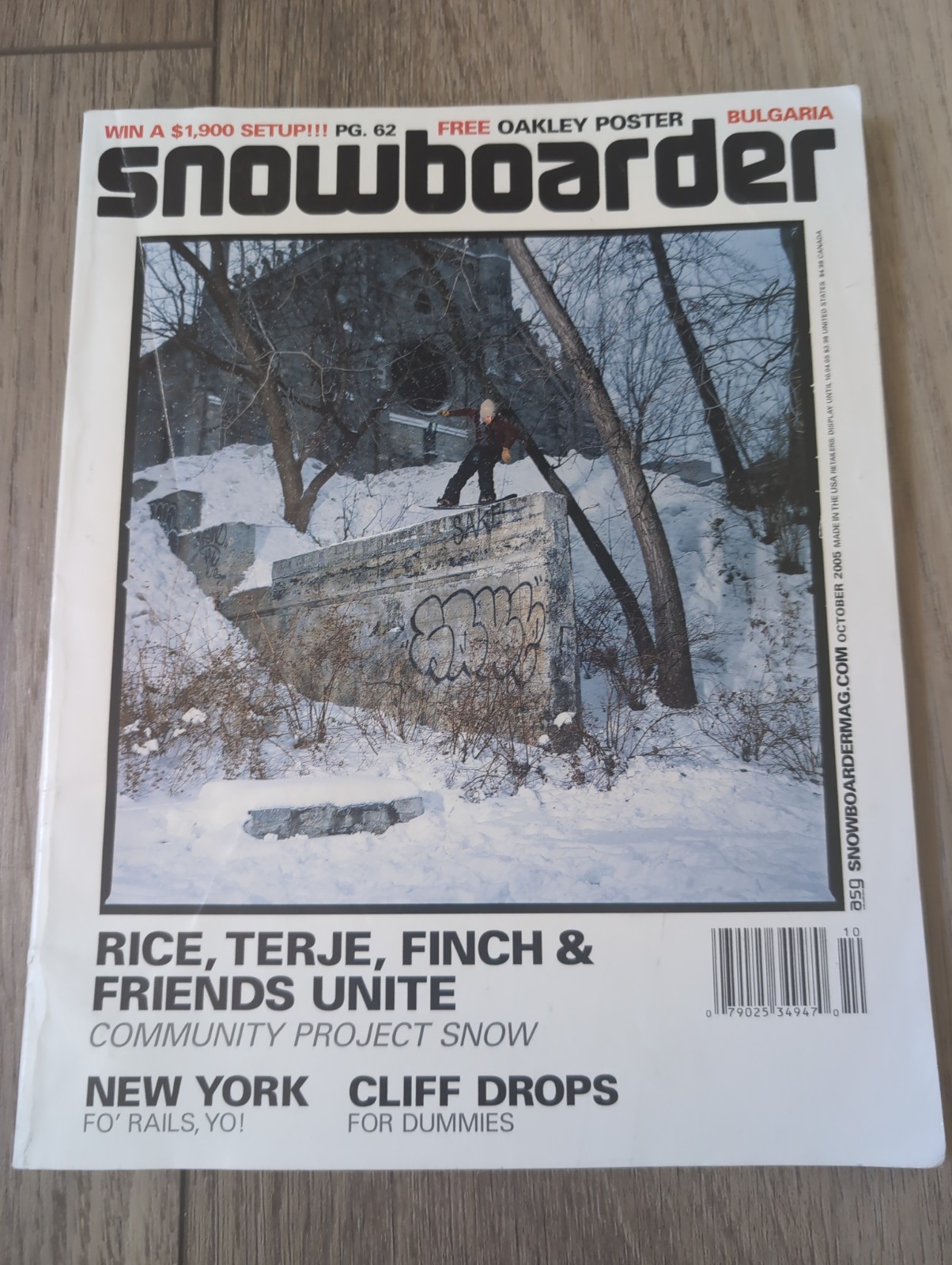 Vintage Magazine Snowboarder October 2005 Snowboard Good Condition 
