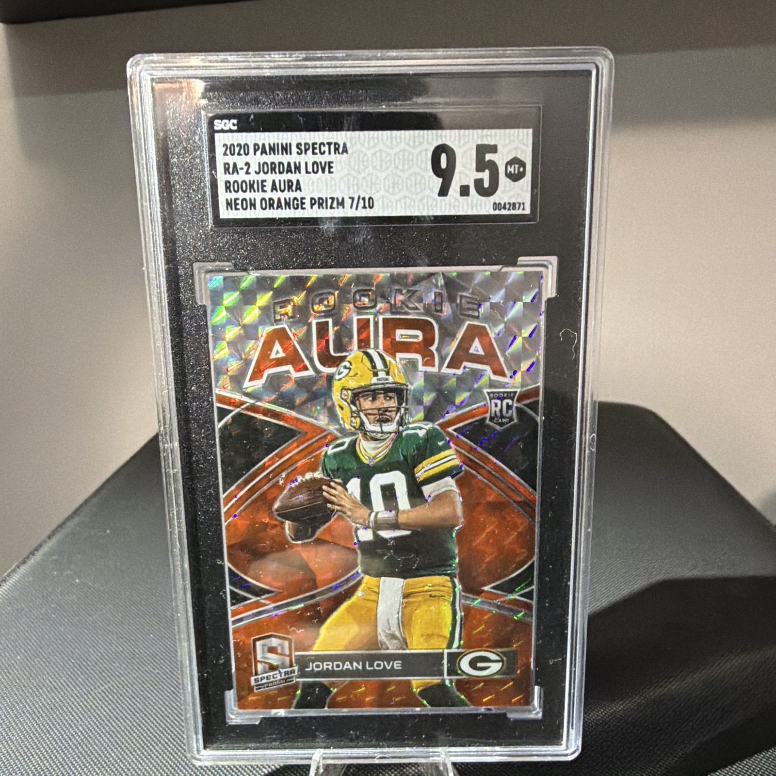 2020 Panini Spectra Jordan Love Packers Rookie Aura RA-2 Neon Orange Prizm 7/10 2020 Panini Spectra Jordan Love Packers Rookie Aura RA-2 Neon Orange Prizm 7/10