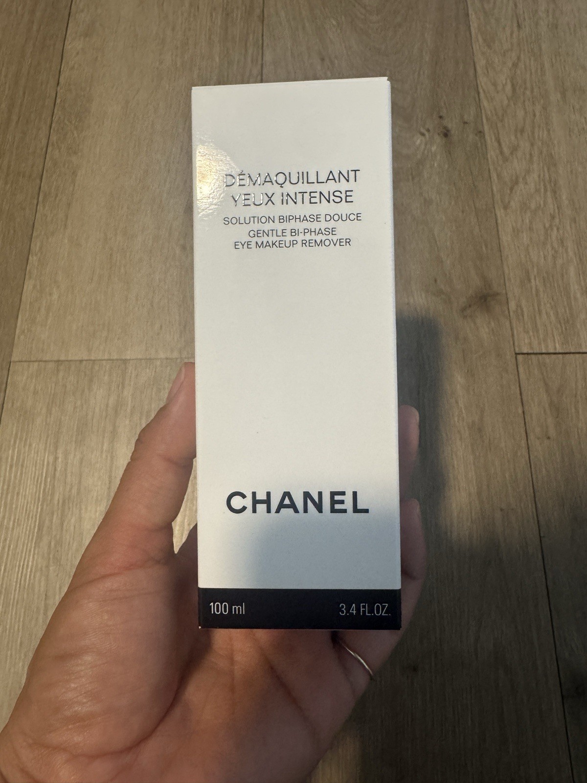 CHANEL DÉMAQUILLANT YEUX INTENSE Gentle Bi-Phase Eye Makeup Remover 3.4 OZ NIB CHANEL DÉMAQUILLANT YEUX INTENSE Gentle Bi-Phase Eye Makeup Remover 3.4 OZ NIB